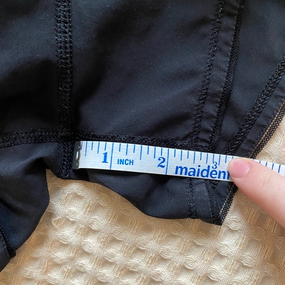 black lululemon shorts - Picture 5 of 5